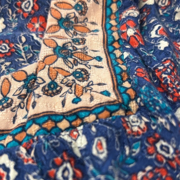 Knox Rose Blue and Red Floral Blouse - Picture 4 of 4